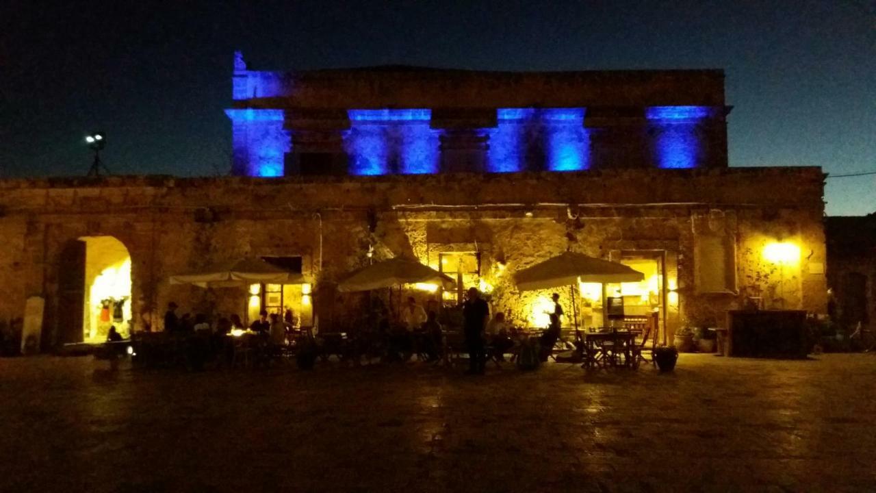 Отель Casa Maritri Locazione Turistica Марцамеми Экстерьер фото