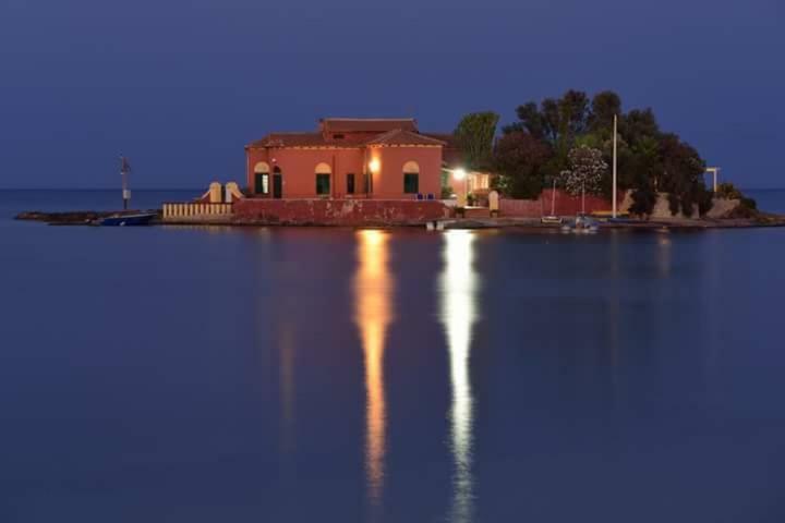 Отель Casa Maritri Locazione Turistica Марцамеми Экстерьер фото